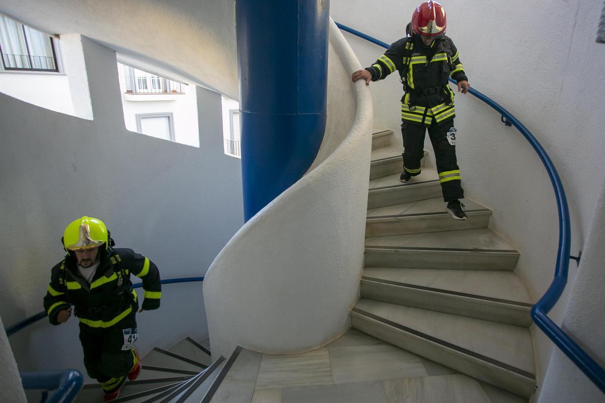 La carrera consistía en una contrarreloj individual subiendo y bajando las doce plantas de uno de los edificios del hotel El Puerto