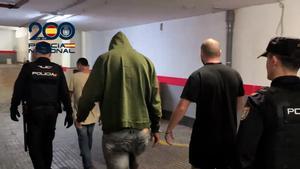 Cuatro detenidos por una presunta violación grupal a una joven en Playa de Palma