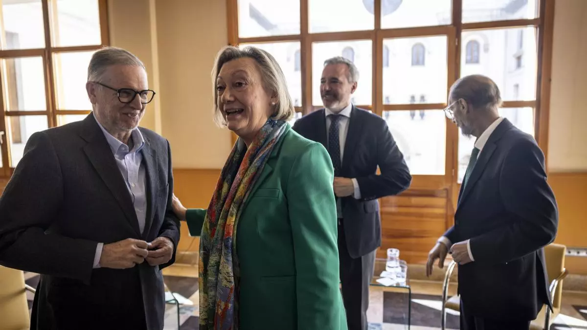 Encuentro entre presidentes | Dos cafés, un retrato real  y demasiados recuerdos