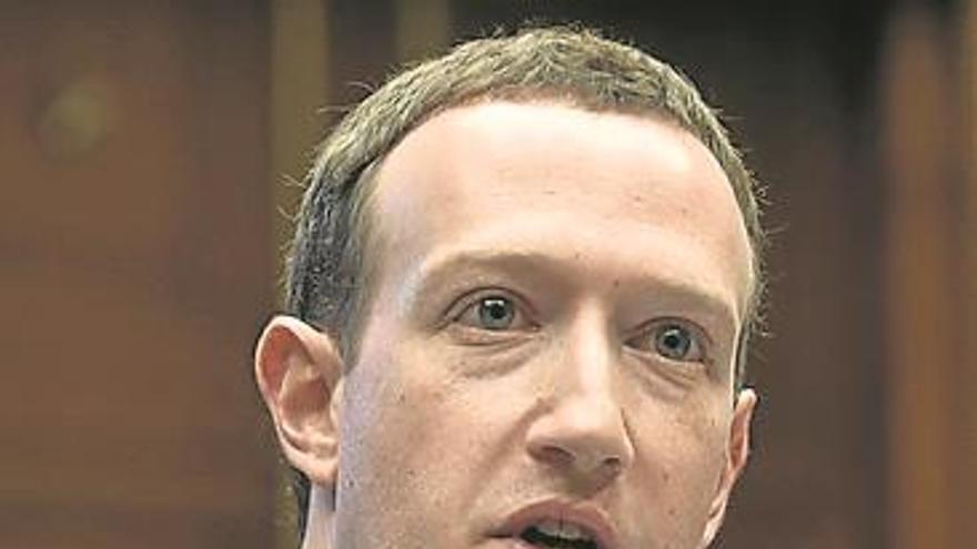 El Congreso presiona a Zuckerberg