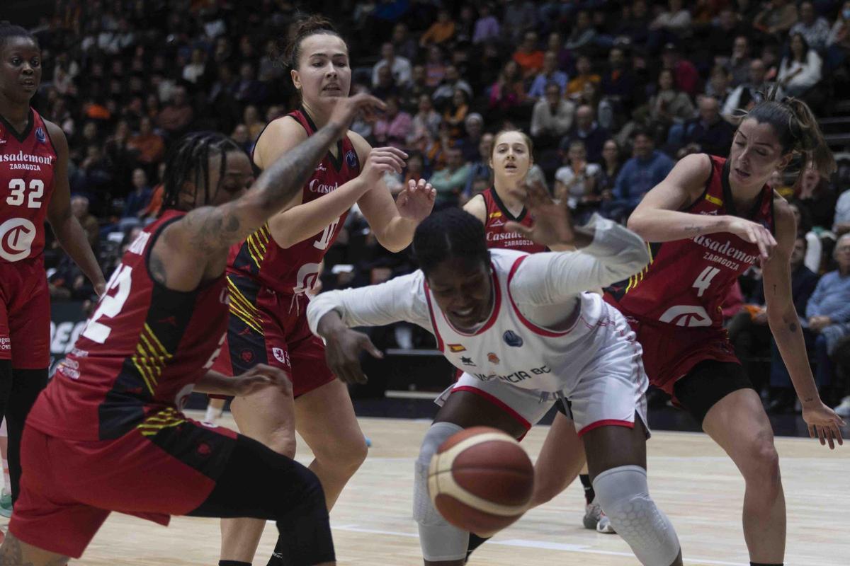 Valencia Basket - Casademont Zaragoza de Euroleague Women.