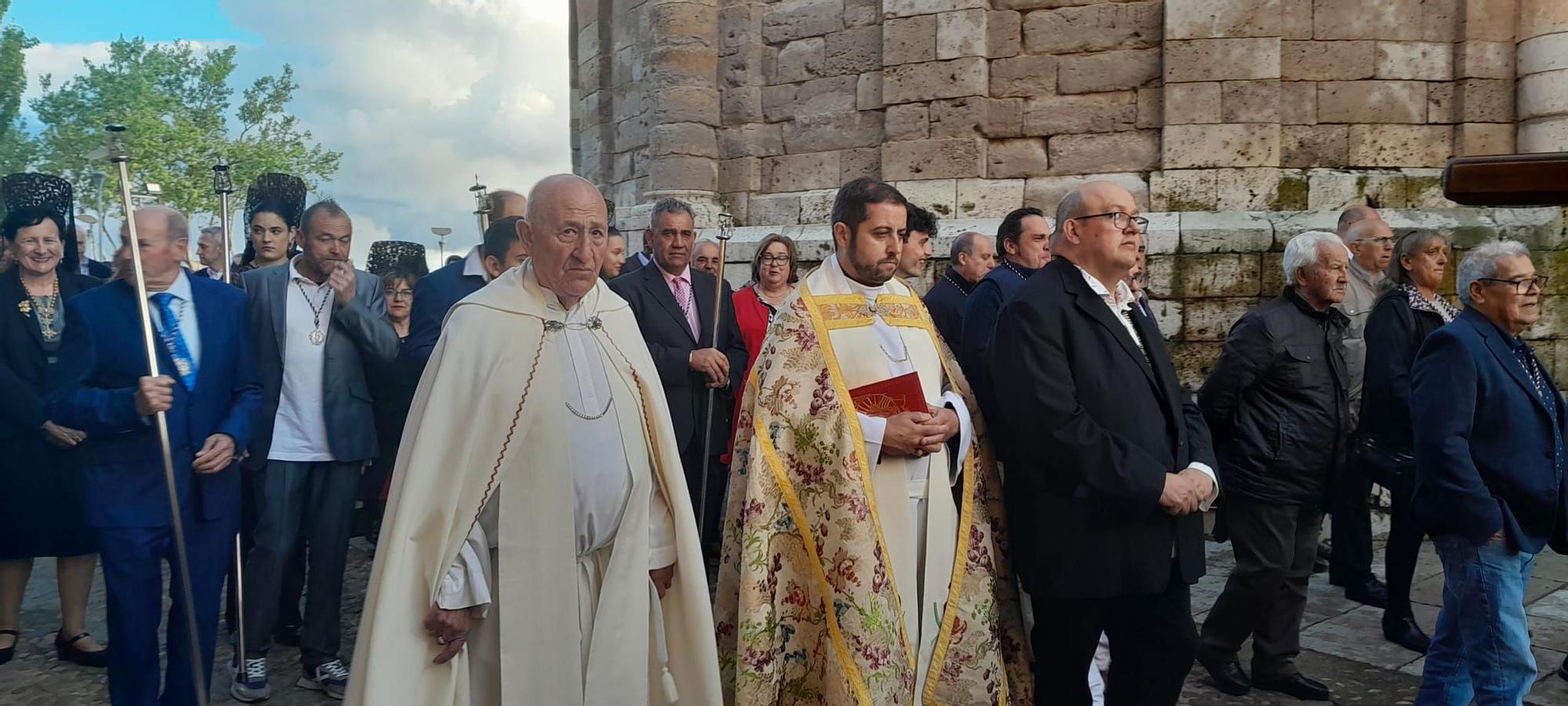 GALERÍA | Agricultores y devotos participan en la procesión de San Isidro Labrador en Toro