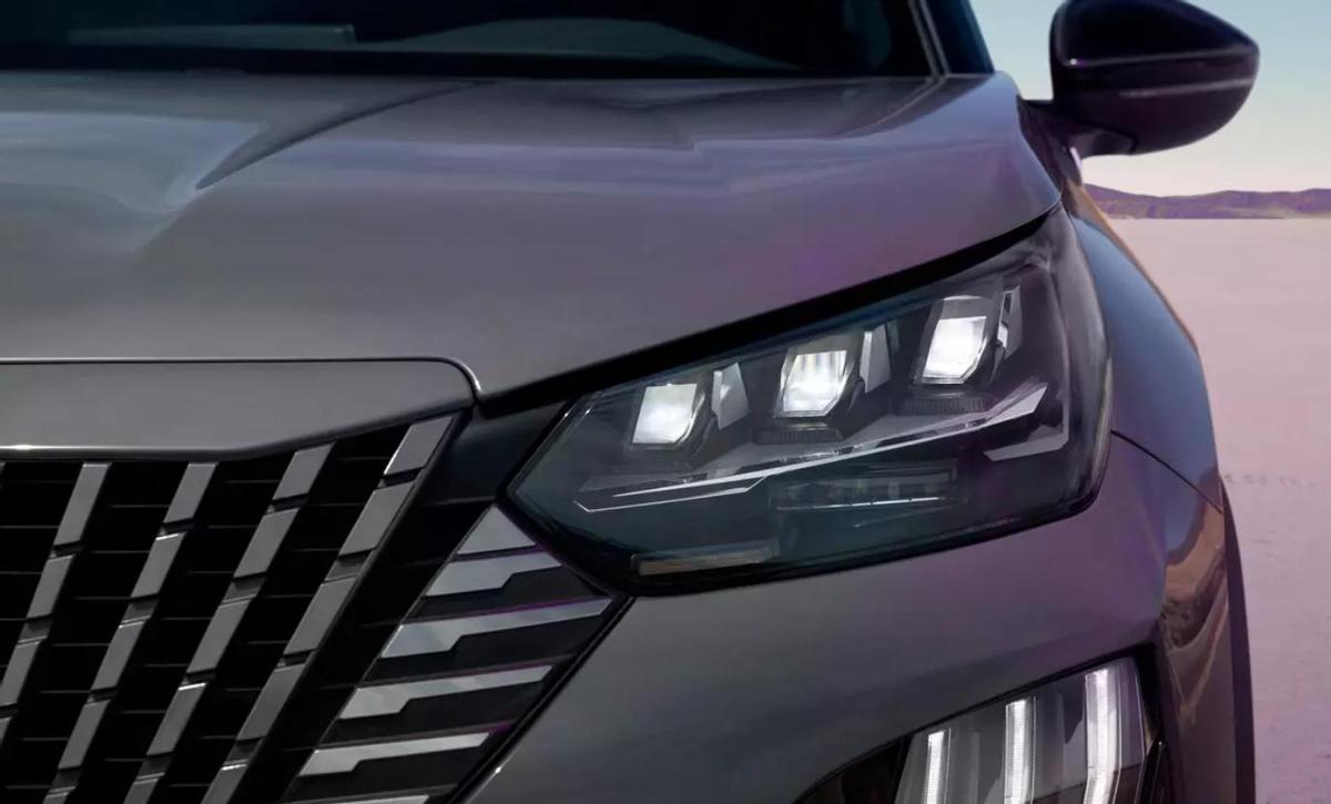 Peugeot E-2008.