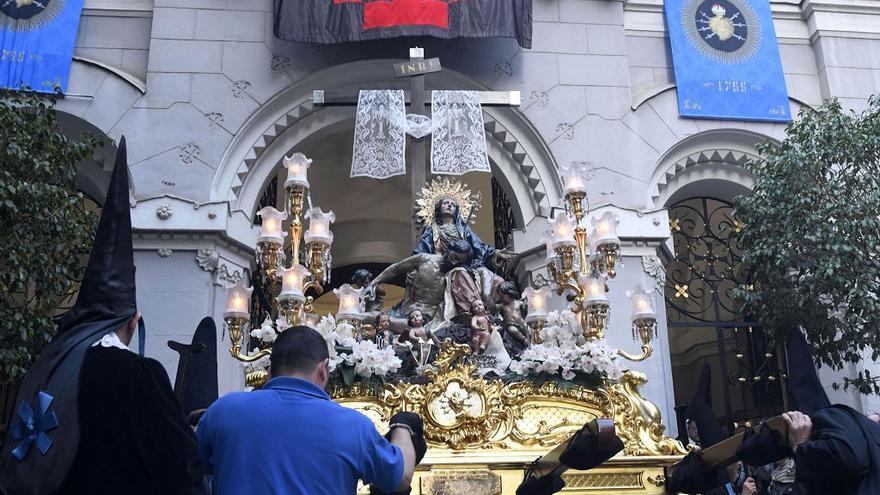 Las mejores imágenes de la procesión de Servitas el Viernes Santo en Murcia