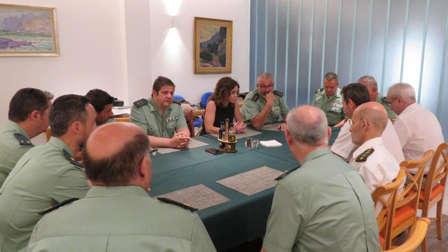 Rosario Sánchez se reúne con los mandos de Guardia Civil y Policía Nacional