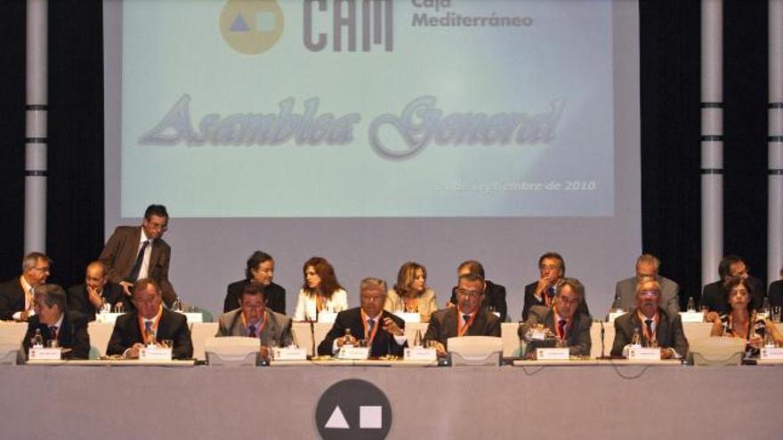 La asamblea de CAM aprueba la fusión fría con el 90% de los votos