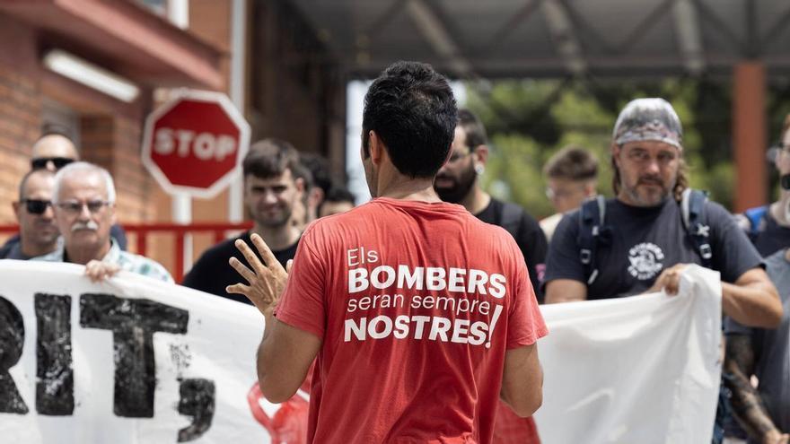 Amonestat el bomber crític amb les places femenines