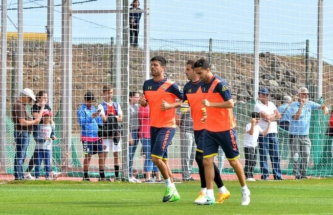 CAMPO EL HORNILLO PRIMER ENTRENAMIENTO UD LAS ...