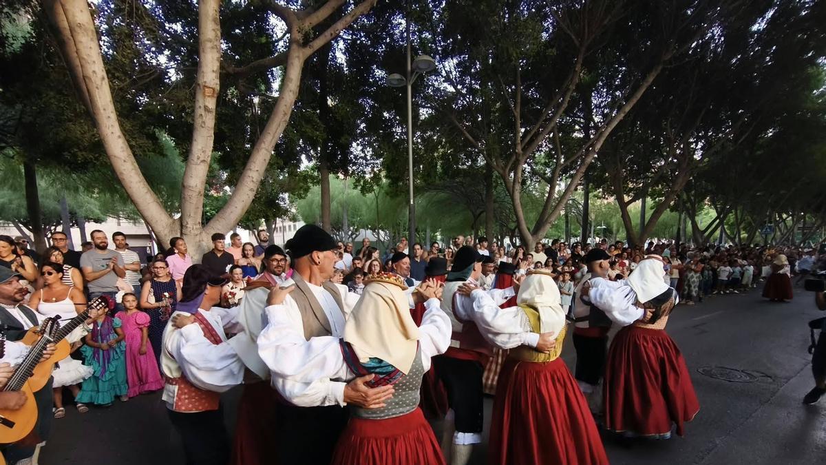 La Agrupación Folclórica Aduares de Breña Alta en Almería