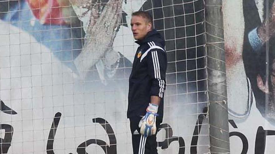 Yoel abrazó su sueño ante el Espanyol