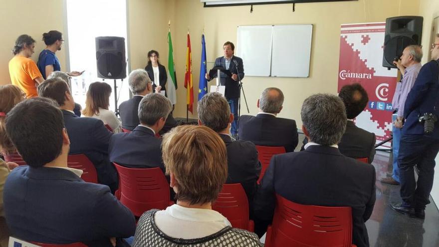 El presidente insiste que el futuro de Extremadura se vincula a la creación de empresas y más competitivas