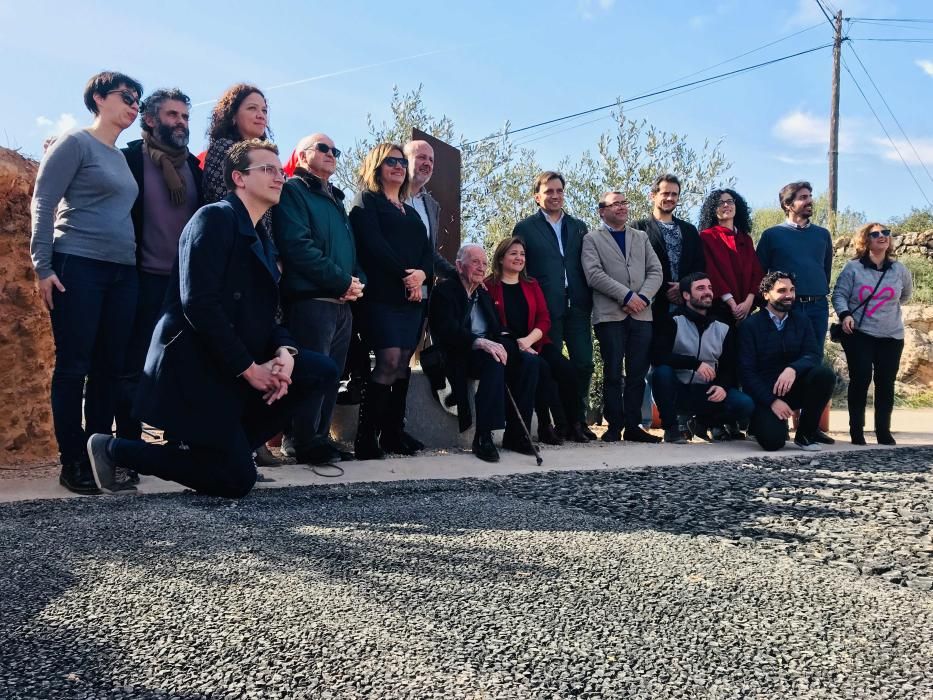 Homenaje a los presos del franquismo obligados a construir carreteras