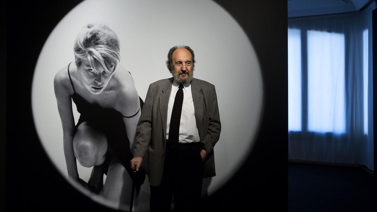 zentauroepp28955446 barcelona 09 03 2015 exposicion flashback de leopoldo pomes 181002151147 zentauroepp28955446 barcelona 09 03 2015 exposicion flashback de leopoldo pomes 181002151147