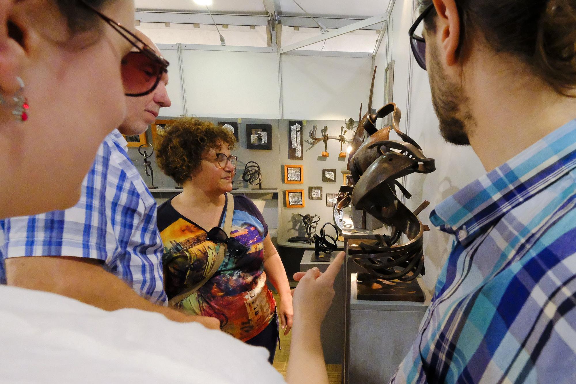 Feria de artesanía en el parque de San Telmo