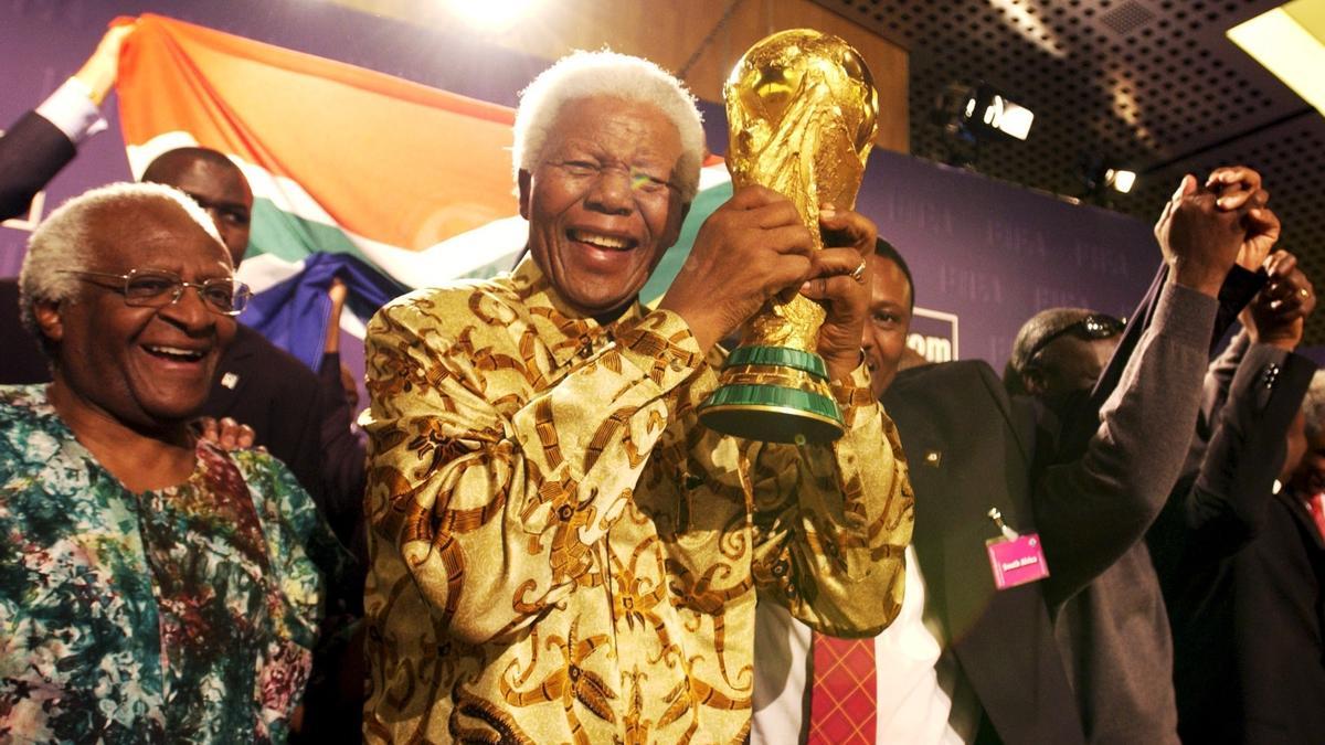 Nelson Mandela y Desmond Tutu. 