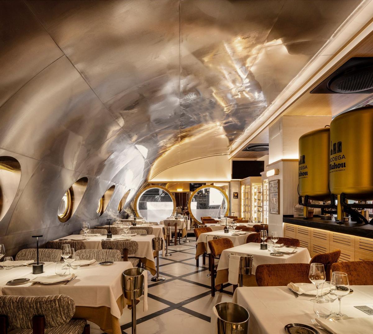 Imagen del interior del restaurante Galaxia, en Badajoz.