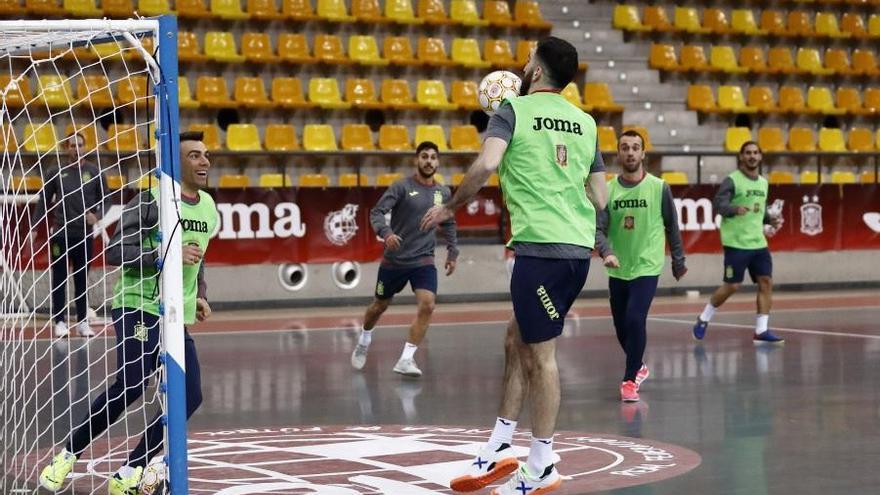 España arranca el camino al Europeo de Holanda