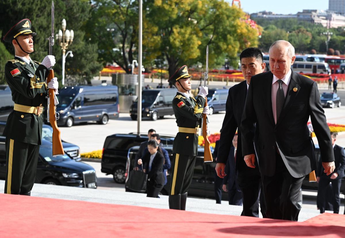 Vladímir Putin se reúne con Xi Jinping en Pekín