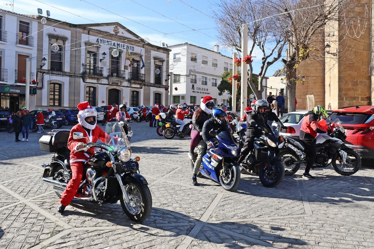 Fotogalería | Así fue la 'Papanoleada' motera de Arroyo de la Luz