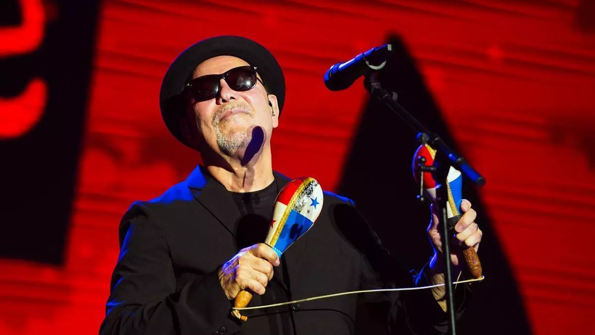 Rubén Blades se despide de Sevilla entre salsa y crítica social: “Seguimos igual o peor”