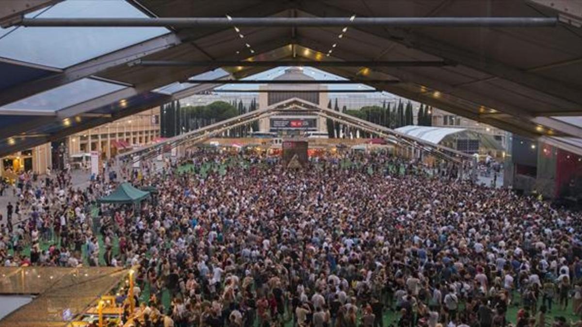 Ambiente de público en un atiborrado Sónar de Día.