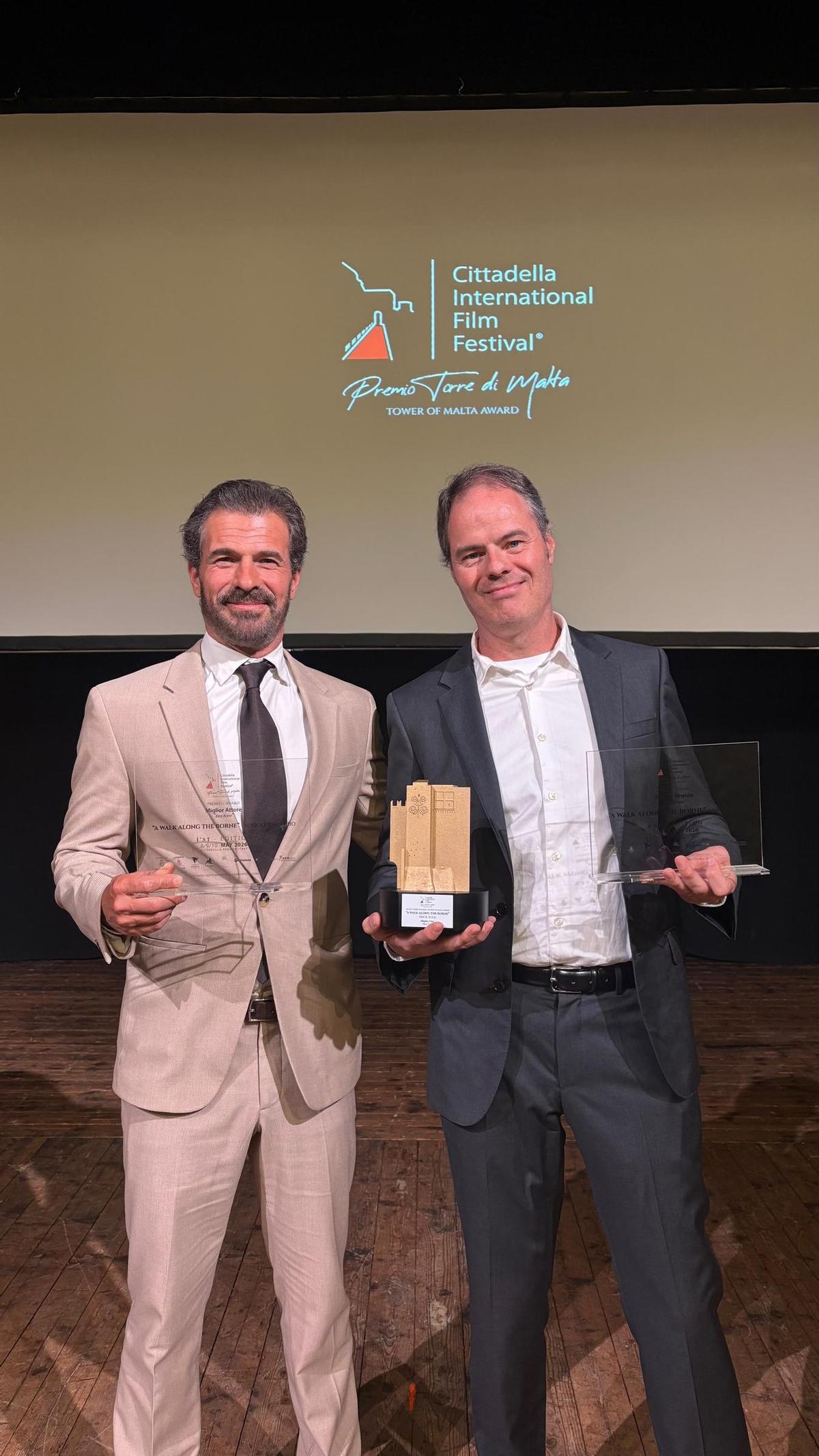 Rodolfo Sánchez y Nick Igea, con sus premios ganados en Italia