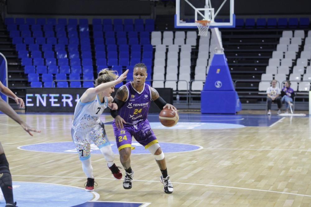 Partido de baloncesto femenino Clarinos-Campus ...