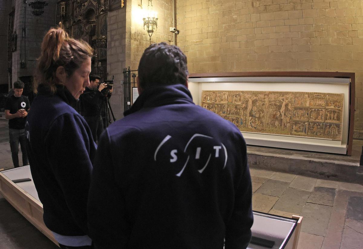 El trasllat del Frontal Florentí de la Seu a Madrid, en fotos