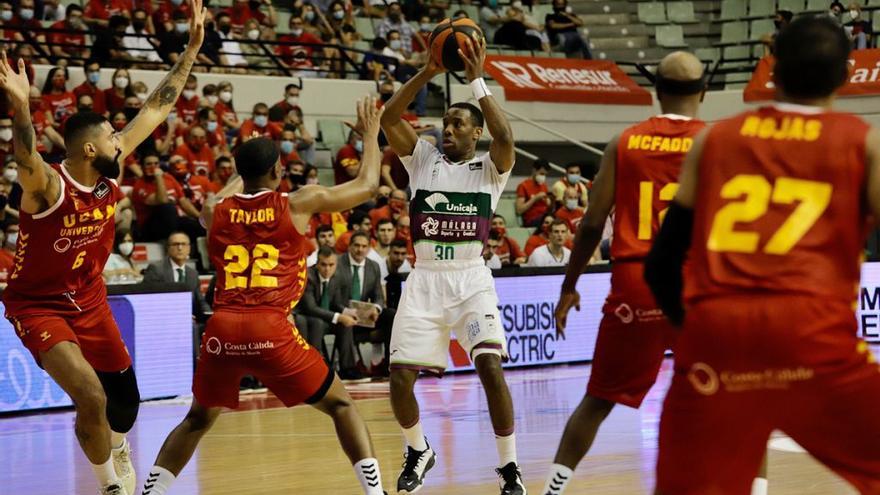 Bouteille arrebata al UCAM Murcia su tercera victoria consecutiva (79-84)