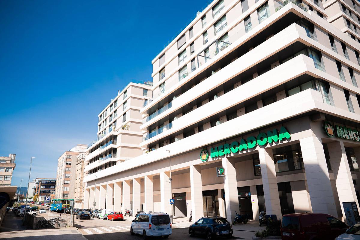 Información sobre la transformación de la fachada portuaria: Foto de Jacinto Benavente a la altura del número 15