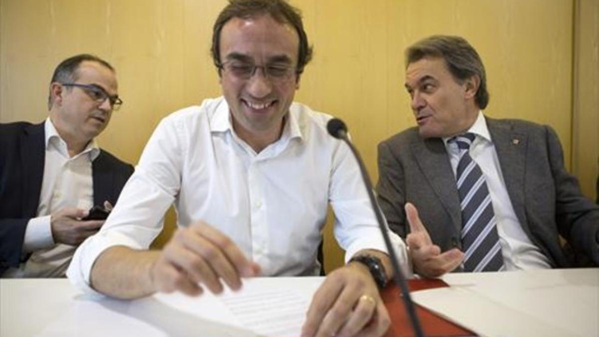 Jordi Turull, Josep Rull y Artur Mas, en una reuníón de la ejecutiva de Convergència.