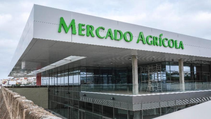 Mercado agrícola de Guía en una imagen de abril pasado, cuando estaban concluyendo los trabajos de construcción del edificio.