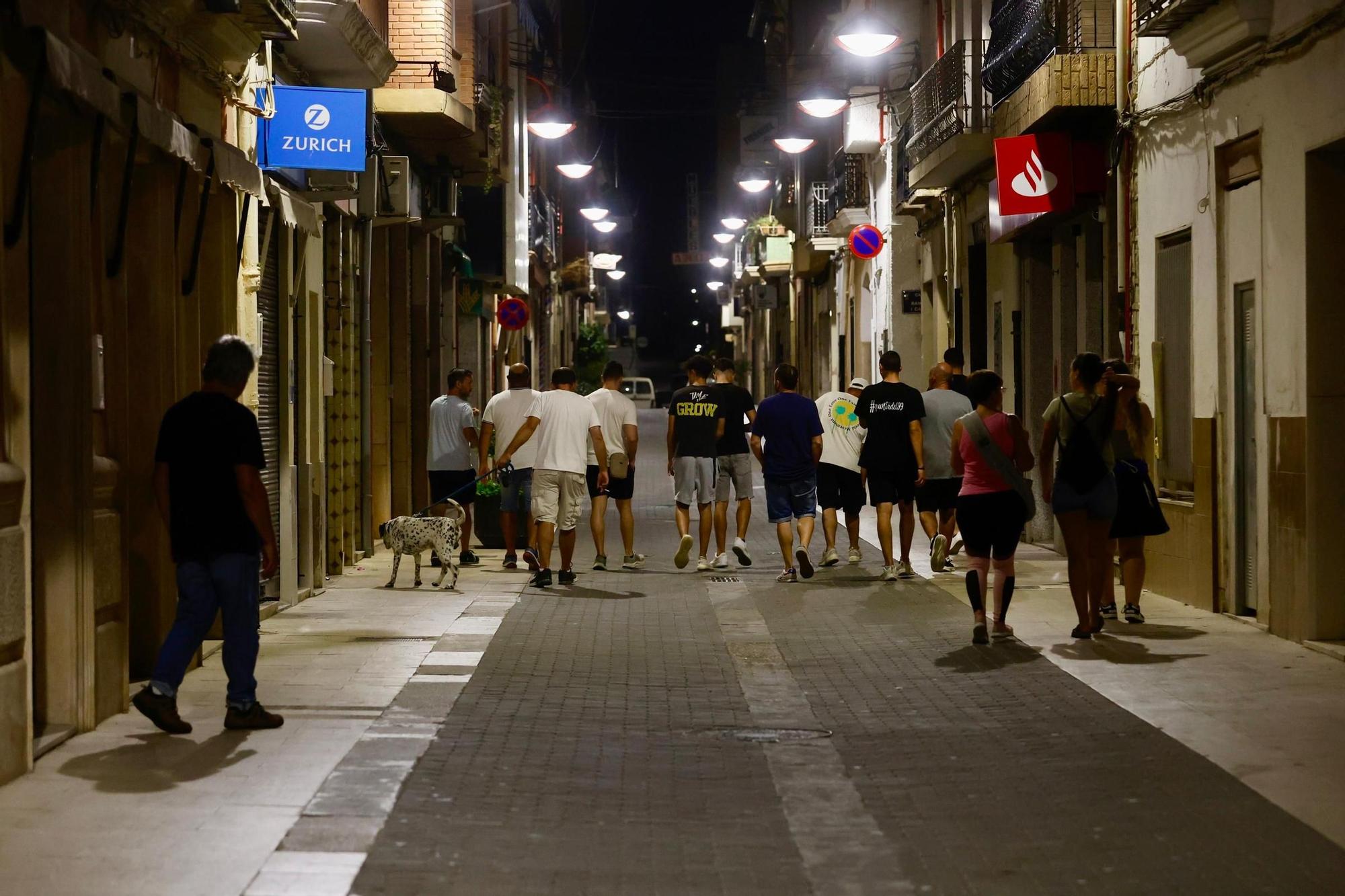 Vecinos de Turís patrullan por tercera noche las calles ante la inseguridad
