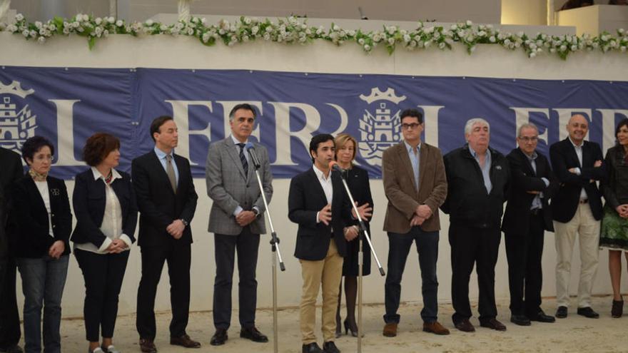 El alcalde de Ferrol, José Manuel Rey Varela, ayer, en la jornada inaugural de Equiocio. | l. o.