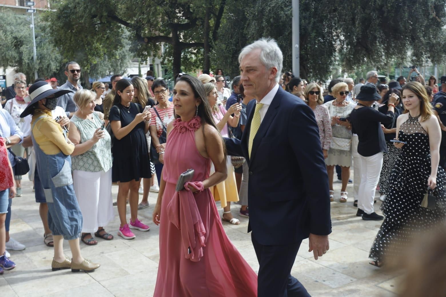 Así ha sido la llegada de los invitados a la boda real en València