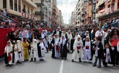 Bando moro infantil en Caravaca de la Cruz