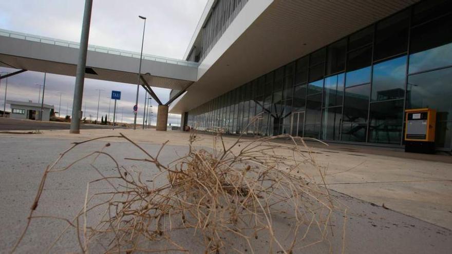 Una terminal para cinco millones de pasajeros. Aspecto de la terminal del aeropuerto de Ciudad Real, con 28.000 metros cuadrados y diseñada para acoger a cinco millones de pasajeros al año.