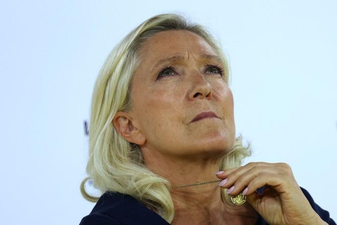 La 'rentrée' política en Francia mira ya hacia las elecciones de 2027 con Le Pen en cabeza