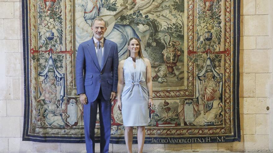 El rey Felipe VI recibe a Marga Prohens en el Palacio de la Almudaina