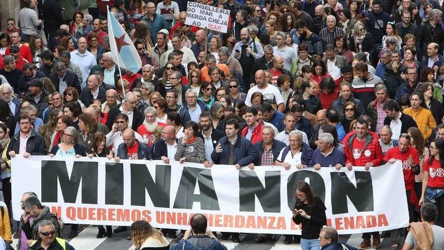 Manifestación el pasado 10 de junio en Santiago contra la mina de Touro.