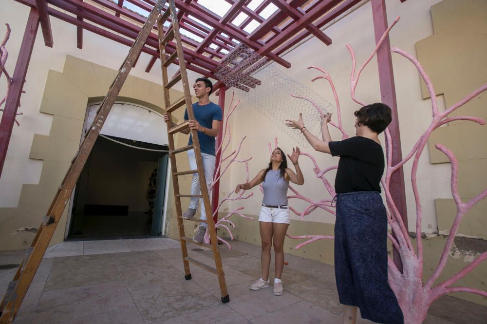 Instalaciones de arquitectura efímera en los museos de Alicante