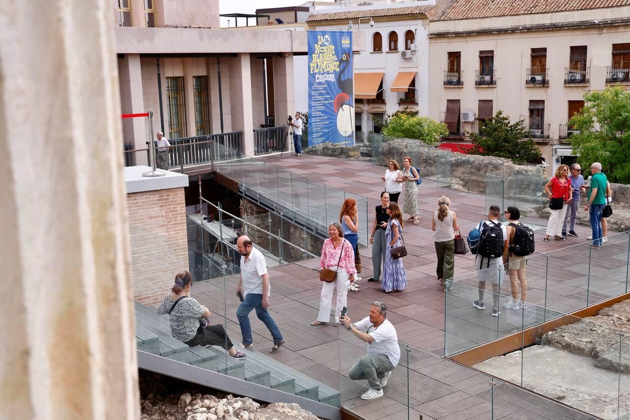 Primeras visitas al Templo Romano de Córdoba, en imágenes