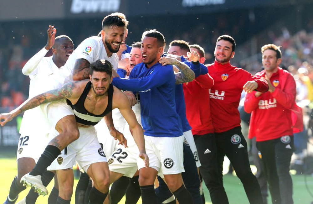 Valencia - Huesca, la celebración del gol de Picci