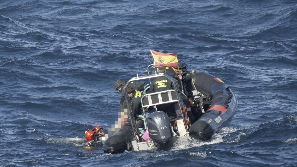 Recuperan el cuerpo sin vida de un varón en la costa de Los Charcones en Lanzarote