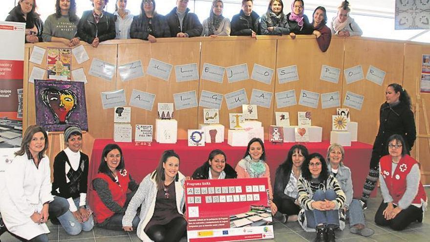 25 mujeres defienden la igualdad a través de una exposición en Onda