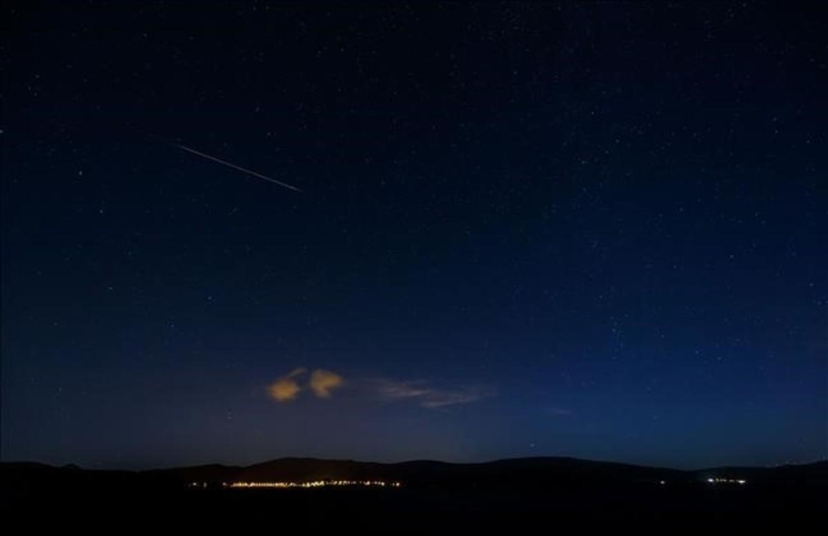 Lluvia de Perseidas en Arija (Burgos).