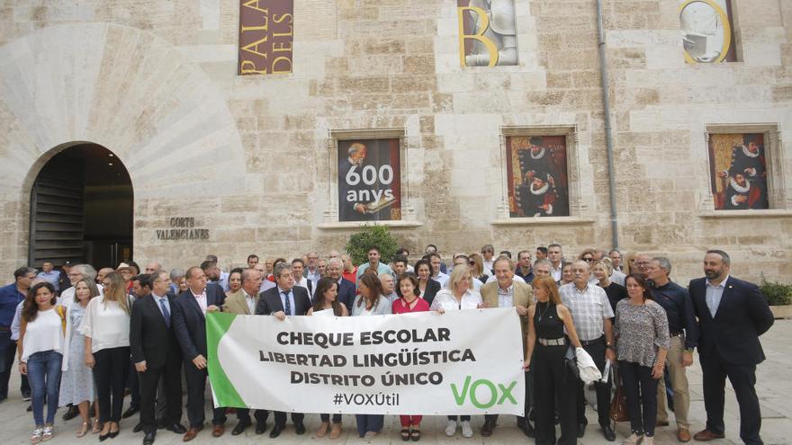 Vox sale a la calle por la «libertad lingüística»