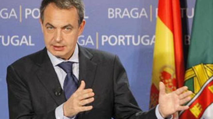 Zapatero advierte que el modelo de Pizarro es el que ha llevado la crisis a EE.UU