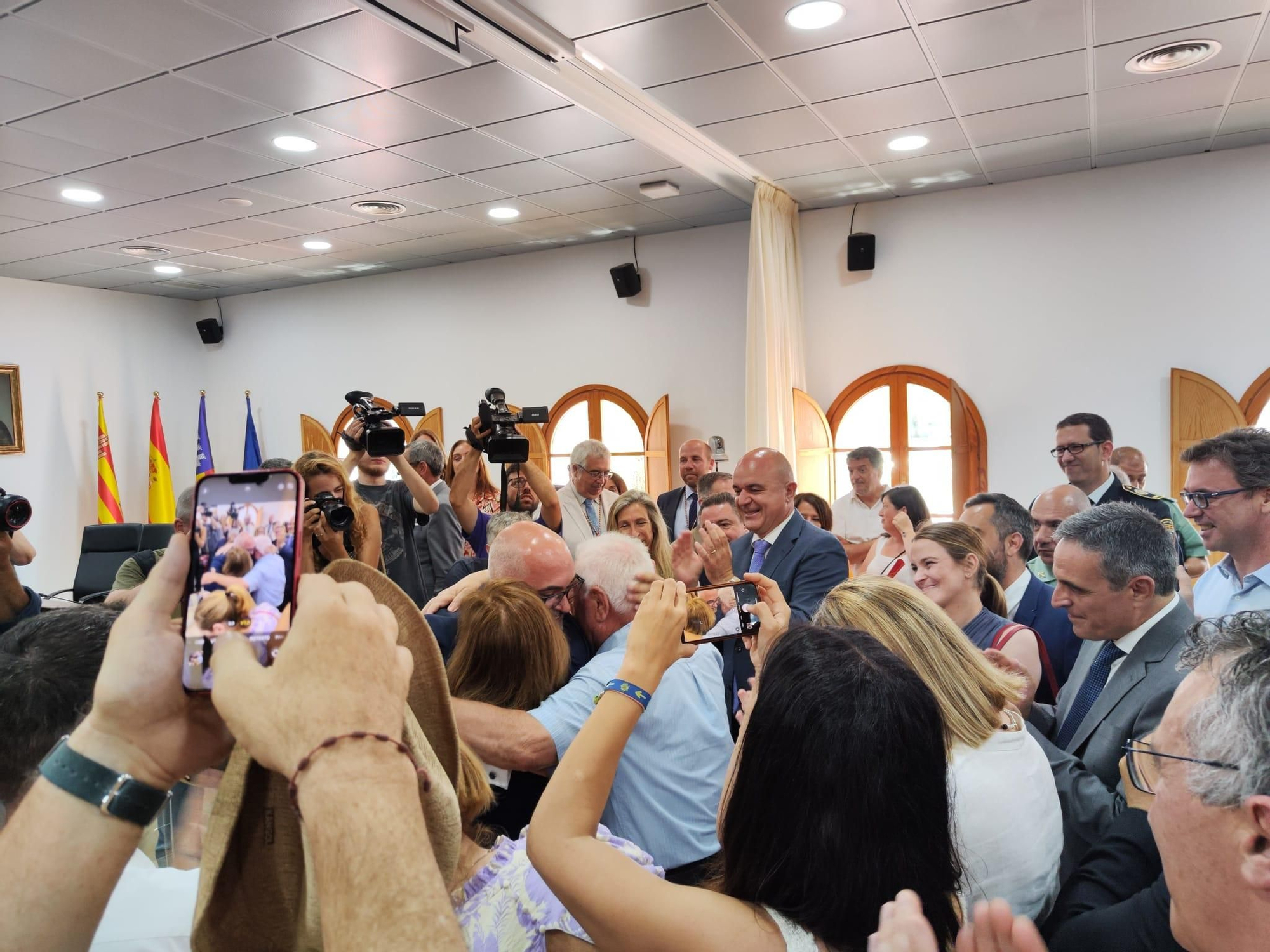 Galería de imágenes de la toma de posesión de Vicent Roig como alcalde de Sant Josep