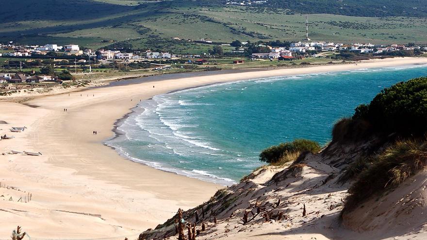La playa de Cádiz considerada la mejor de Andalucía que es candidata a ser la favorita de España: "Son 4 kilómetros de pura felicidad"